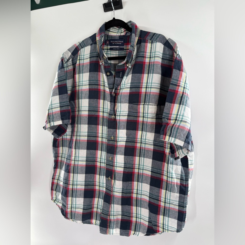 EUC Roundtree & Yorke Easy Care Plaid Shirt - Picture 3 of 6